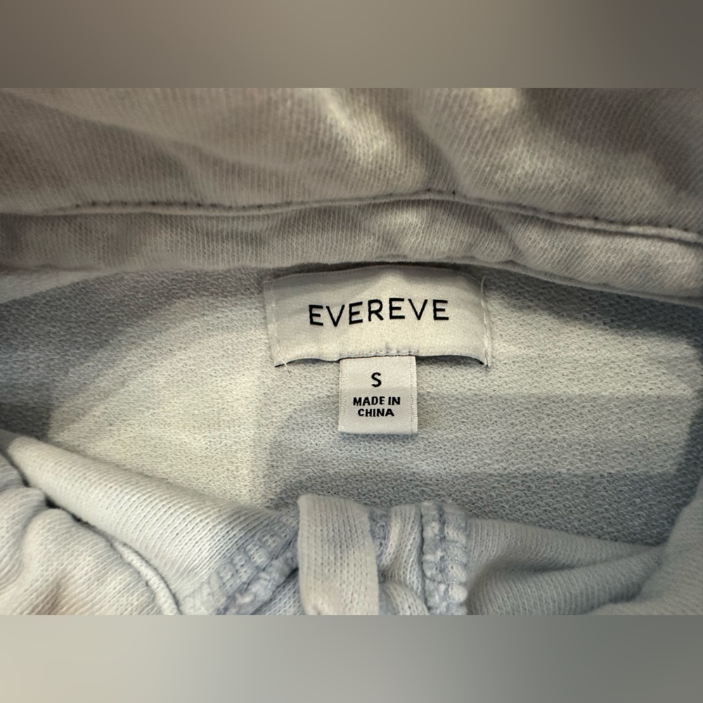 Evereve Light Blue Button-Down Utility Shirt - Picture 4 of 8